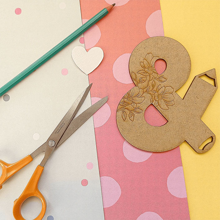Découpage des petits coeurs