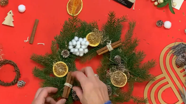 Réalisation des bouquets de cannelle