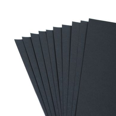 Feuille de papier noire à grain 50 x 65 cm 160 g/m²