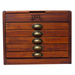 Meuble vintage en bois avec 500 coloris de Mouliné - DMC - Rougier et Plé