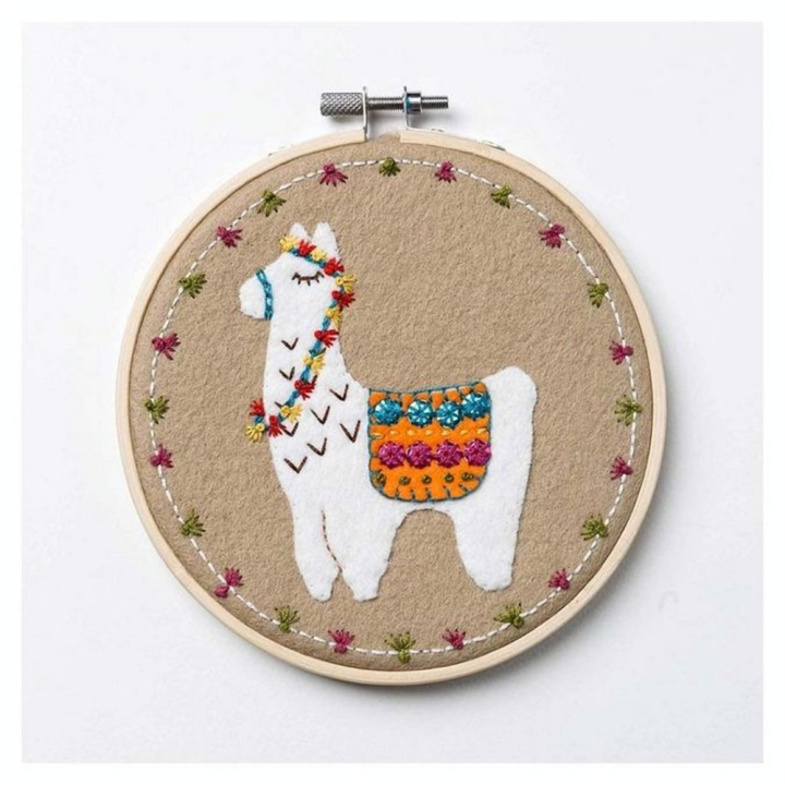 Kit Tambour Appliqué Lama - Corinne Lapierre - Rougier et Plé