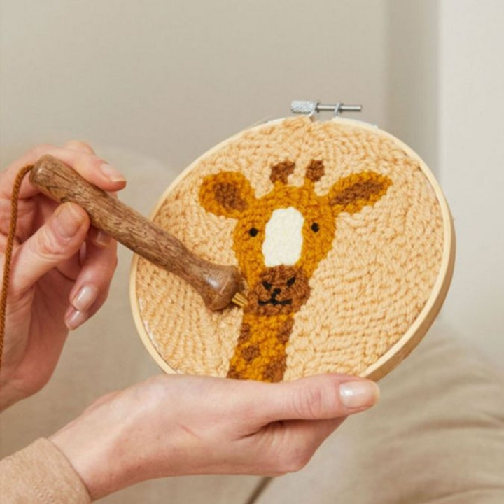 Punch needle Kit Bébé girafe - DMC - Rougier et Plé