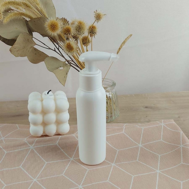 Flacon Everest Plastique Blanc Pompe savon - Joli'Essence - Rougier et Plé