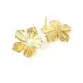 Clous d'oreilles Fleurs 19 x 20 mm avec Anneau d'accroche Doré à l'or fin 24K - 2 pcs - Perles Corner - Rougier et Plé