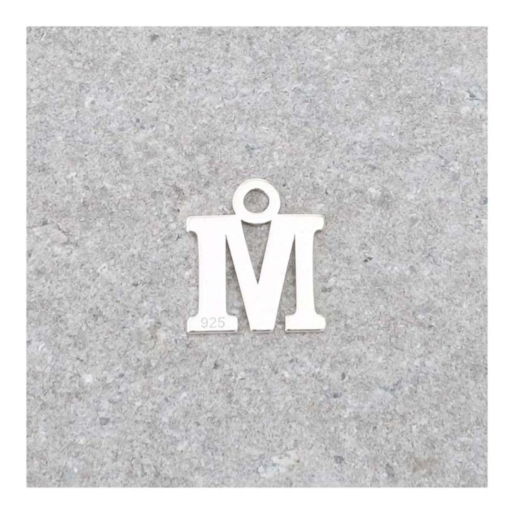 Pendentif Lettre M - 9 x 7 mm - Perles Corner - Rougier et Plé