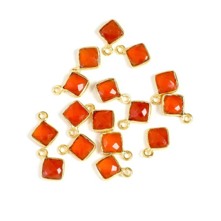 Pendentif Serti Carré Pierre naturelle 7 x 10,5 mm Doré à l'or fin 24K - Perles Corner - Rougier et Plé