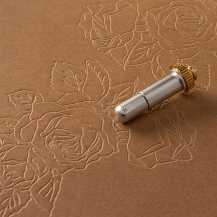 Pointe fine d'embossage avec boîtier Maker - Cricut - Rougier et Plé