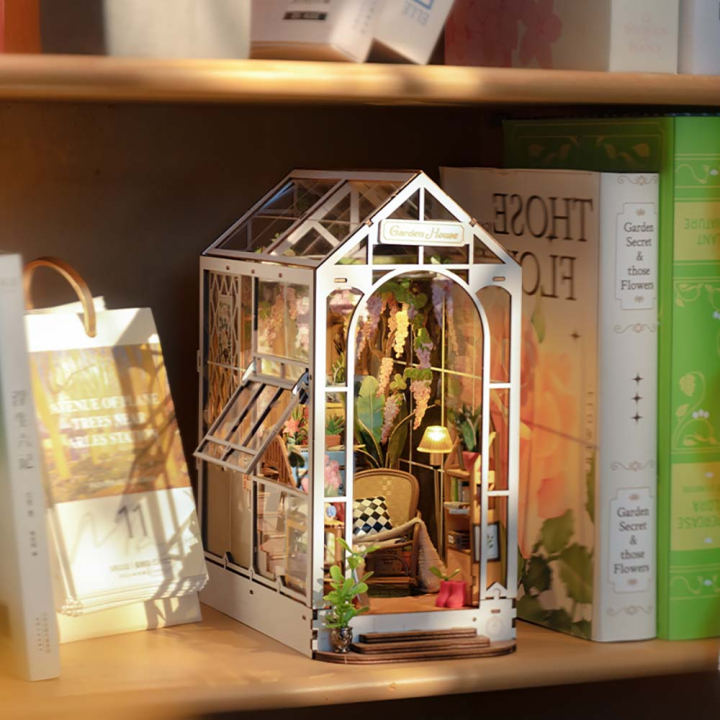 Maquette Book Nook Garden House - Rolife - Rougier et Plé