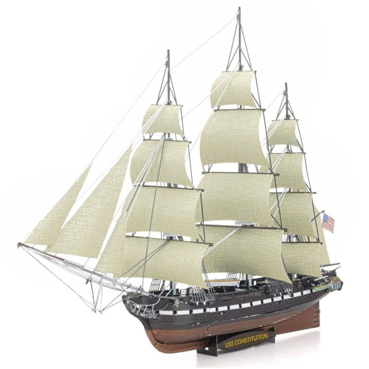 Maquette  USS construction - Metal Earth - Rougier et Plé
