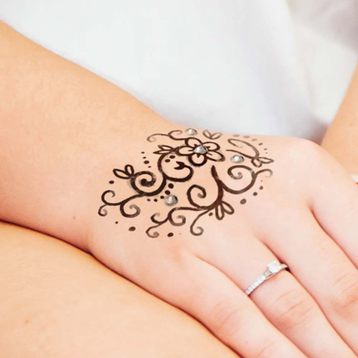 Moyenne pierre à tatouage Fleur boucle - Ladot - Rougier et Plé