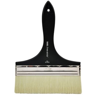 Brosse free.style large plate manche court en poils synthétiques