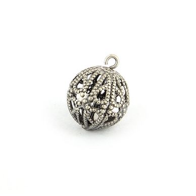 Perle breloque en métal filigranée avec anneau gris - 17 x 13 mm